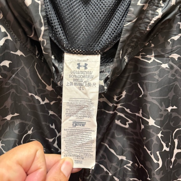 Under Armour Vest Women Storm 1 Full Zip Running Reflective Windbreaker - Picture 2 of 3